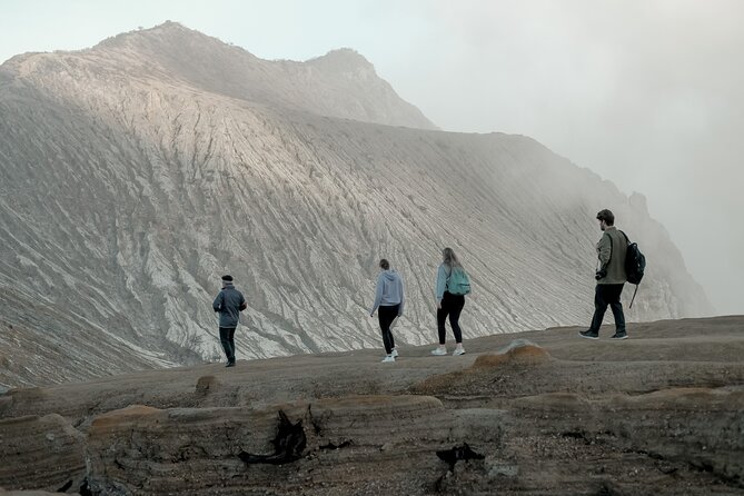 1 Day - ULTIMATE Tour Ijen Blue Fire From Surabaya, Malang and Banyuwangi - The climb to Ijen Crater