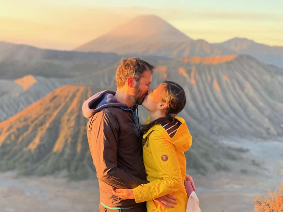 2D1N Bromo Sunrise & Ijen Blue Fire From Surabaya/Malang - Transport, guides, and the private format