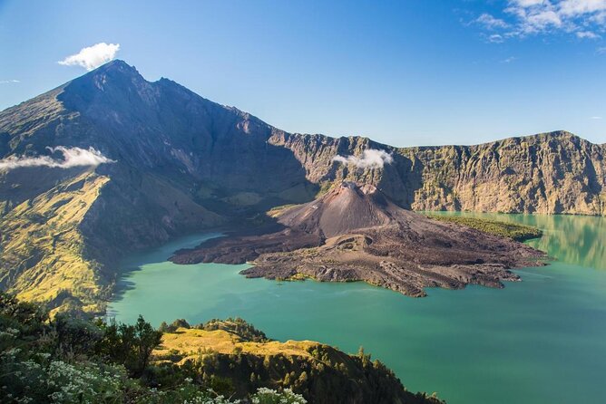 2D1N Senaru Crater Rim Trekking - The important points at a glance