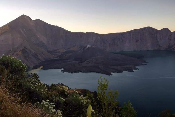 2D1N Senaru Crater Rim Trekking - Who should choose this route