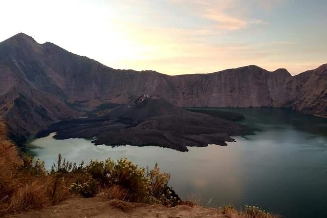 2D1N Senaru Crater Rim Trekking - Camping at 2,641 meters
