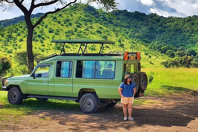3-Day Ngorongoro Crater Manyara and Tarangire Safari from Arusha - Day 2: Ngorongoro Crater and the longest wildlife day