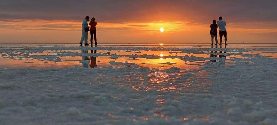 3 Days Desert Adventure: Discover Danakil's Hidden Wonders! - Who should book this experience