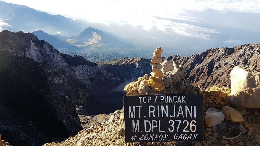 3d/2n trekking mount rinjani summit lake & hot springs - Segara Anak Lake and the hot springs