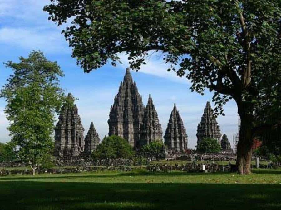 3days explore Yogyakarta Borobudur, Prambanan, Volcano, Etc. - Mount Merapi by Willys jeep