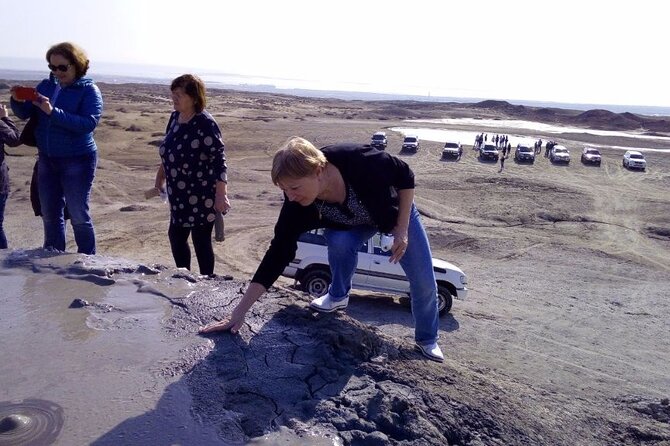 4x4 Jeep Tour - Secrets of Gobustan and Mud Volcanoes - The ride from Baku to Gobustan