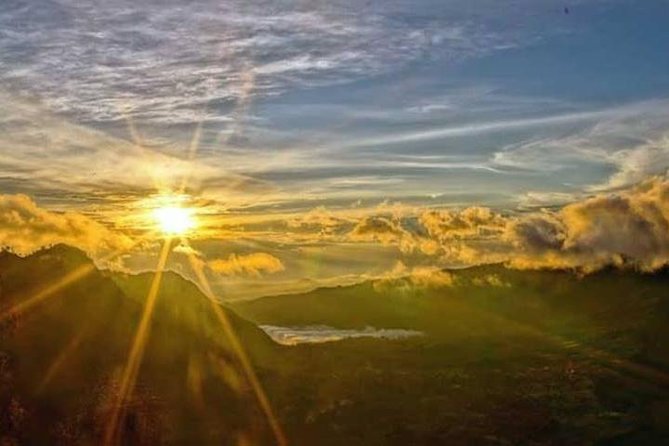 Active Volcanoes Bromo and Ijen - Start Surabaya 3 Days and 2 Nights - What the $325 price really buys you