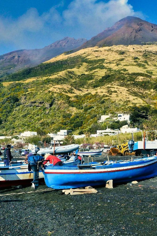 Aeolian Islands Mini Cruise: Vulcano, Lipari & Stromboli - Leaving Vibo Marina for Vulcano