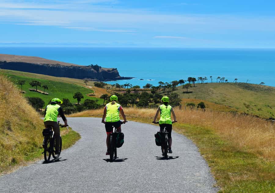 Akaroa: Guided Electric Mountain Bike Tour-Lava Loop - From Akaroa Main Street to the crater rim