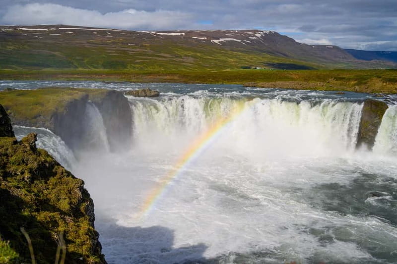 Akureyri: Day Trip to Goðafoss, Lake Mývatn & Nature Baths - Why this route works so well from Akureyri