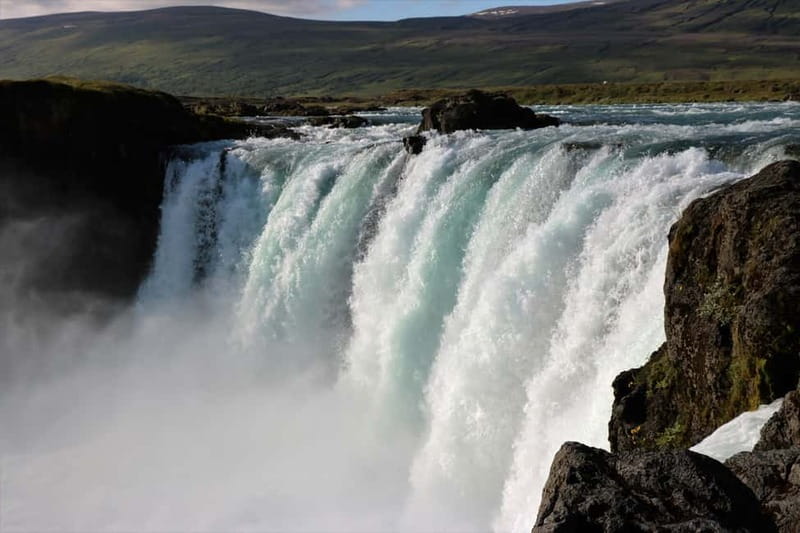 Akureyri: Day Trip to Goðafoss, Lake Mývatn & Nature Baths - Grjótagjá: a cave with a complicated past