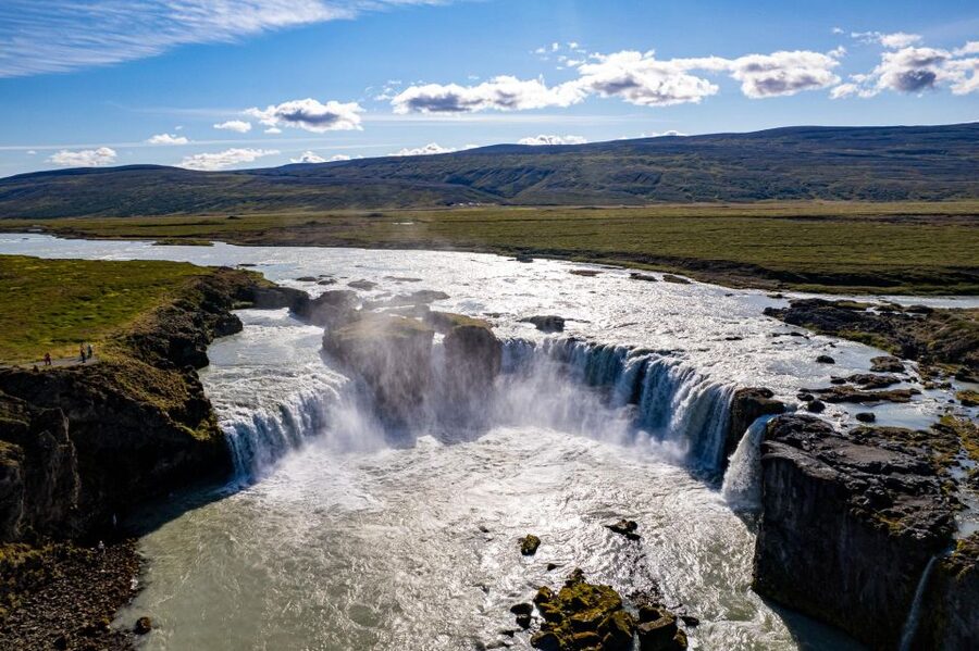 Akureyri Port: Lake Mývatn and Godafoss Waterfall Tour - Should you book the Lake Mývatn and Goðafoss tour?