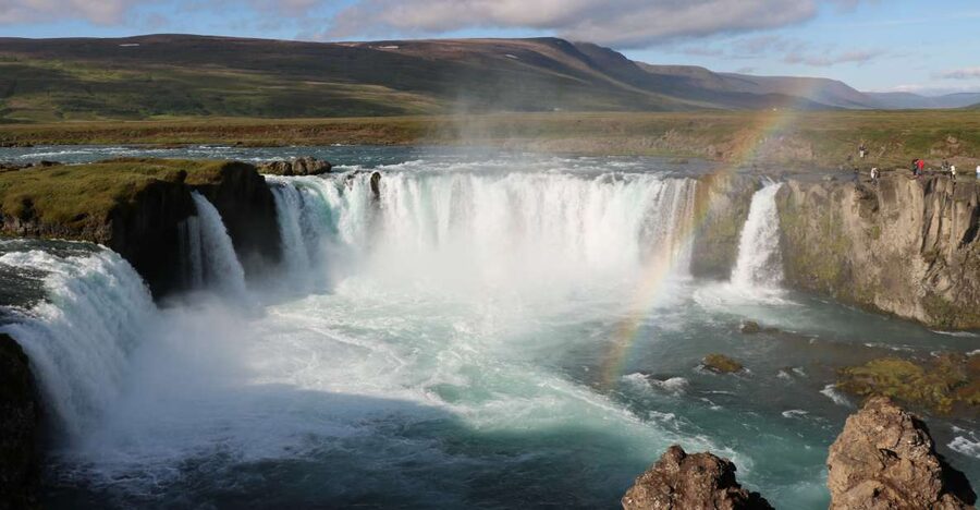 Akureyri Port: Lake Mývatn & Goðafoss Waterfall Day Trip - Skútustaðagígar and the strange shape of pseudocraters