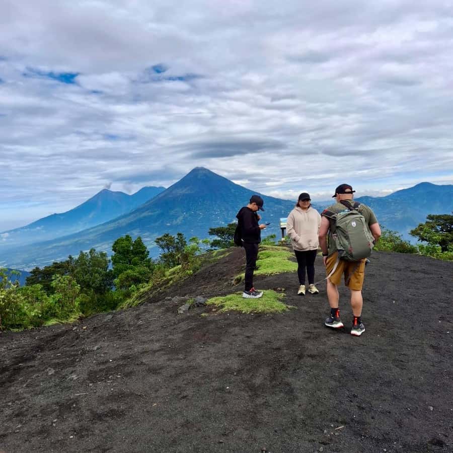 Antigua Guatemala: Private Day Tour to Pacaya Volcano - The one-hour descent and horse question