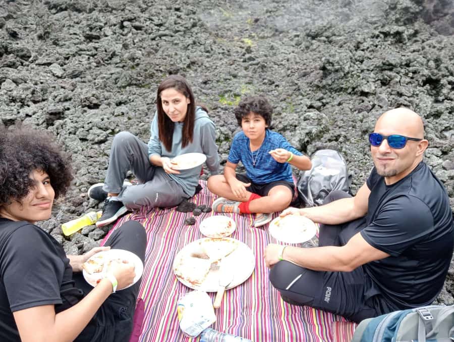 Antigua: Make & Eat Pizza at Pacaya Volcano Private Tour - The one hour walk back