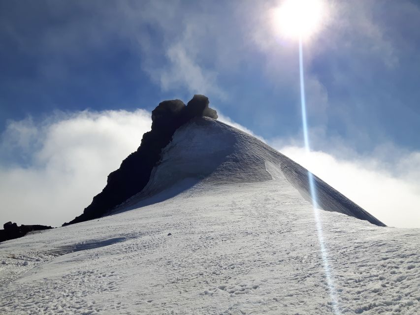 Arnarstapi: Snæfellsjökull Glacier and Volcano Hike - The first hour is a rocky approach