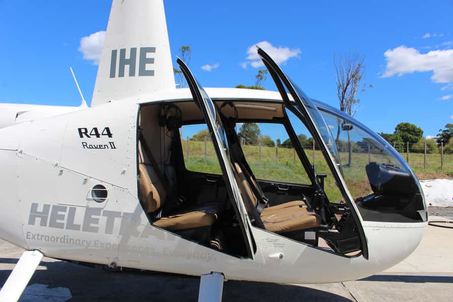Auckland: 20min Helicopter scenic flight - City & Volcanoes - Rangitoto’s crater is the payoff