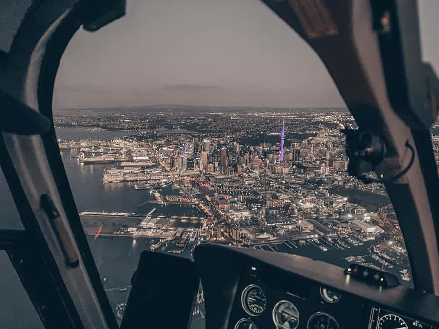 Auckland: 20min Helicopter scenic flight - City & Volcanoes - Starting at 234 Rosedale Road in Albany