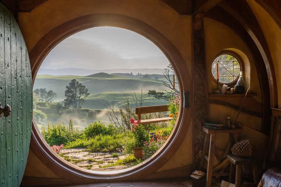 Auckland: Hobbiton, Rotorua and Wai-O-Tapu Day Tour - Who should book this tour