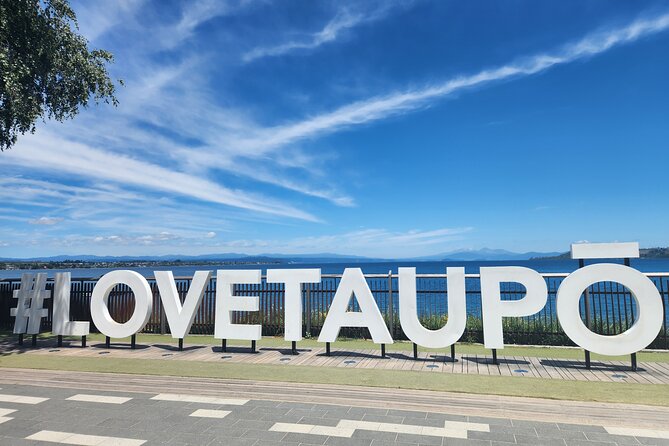 Auckland: Rotorua, Taupo, Waiotapu & Huka Falls Private Trip - Waiotapu and Lady Knox Geyser: the morning show