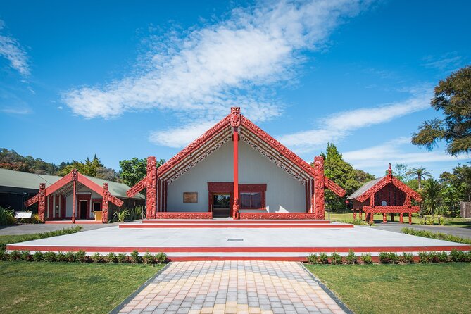 Auckland: Rotorua Tour with Waiotapu, Te Puia and Maori Haka - Who should book this experience?