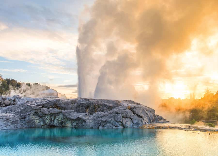 Auckland: Waitomo Caves & Rotorua - Te Puia Small-Group Tour - The short Rotorua city drive