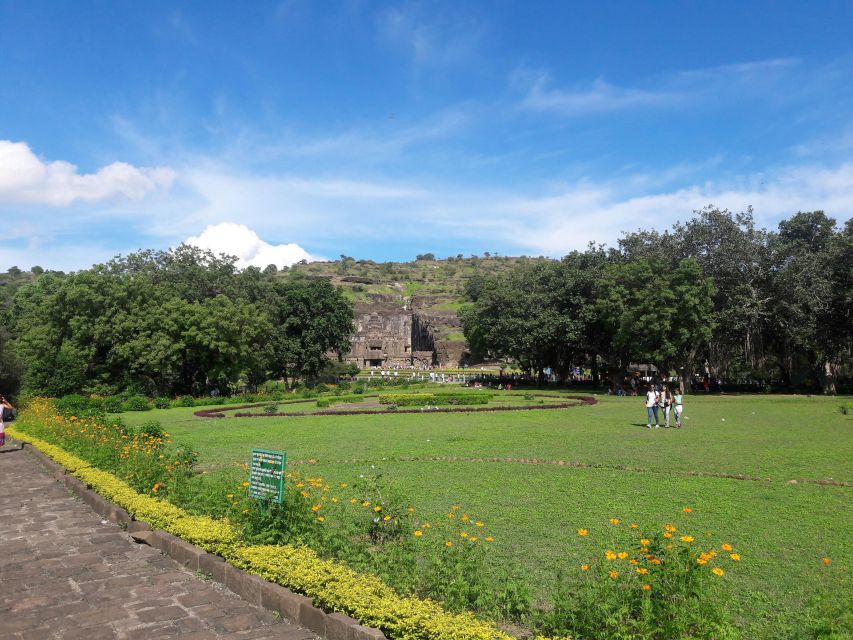 Aurangabad: 3-day Lonar Crater, Ajanta, & Ellora Caves Tour - Day two: Ellora and the scale of Kailasa