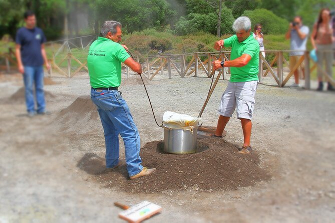 Azores: Shore Excursion Furnas - Crater volcano and hot springs - Furnas Caldera brings the volcano under your feet