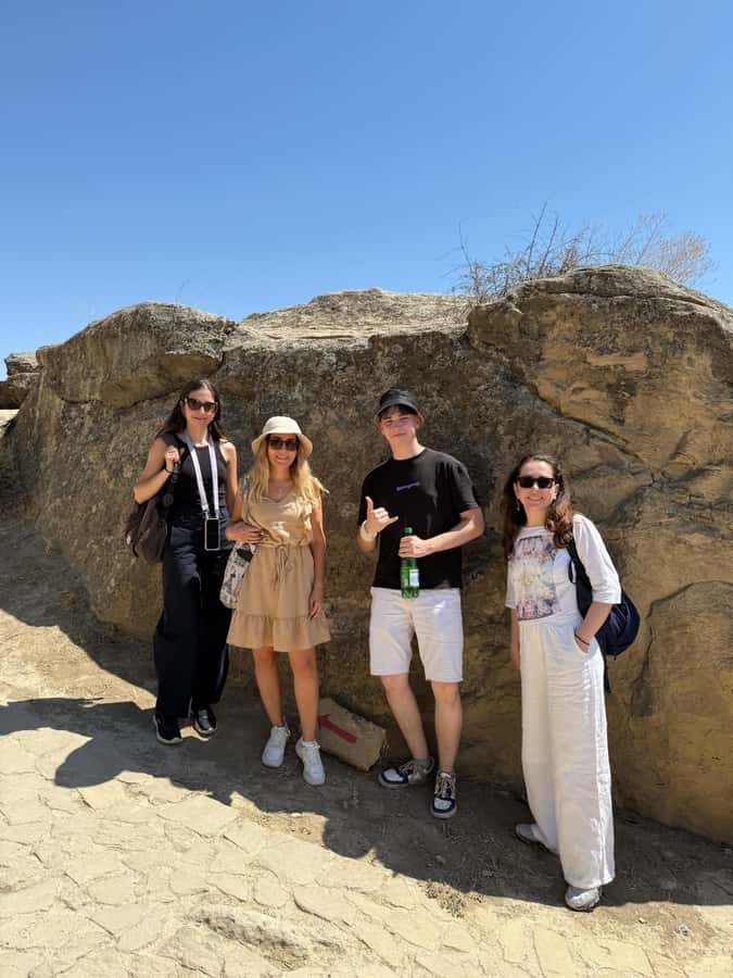 Baku: Gobustan/Absheron guided tour with lunch and tickets - Gobustan’s rock carvings: the strongest historical stop