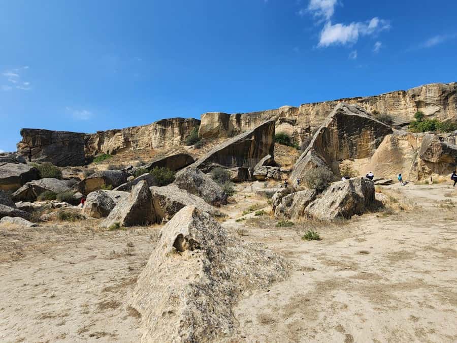 Baku: Gobustan, Mud Volcano, Fire Mount, Temple Lunch Entry - Bibiheybat Mosque offers a quiet beginning