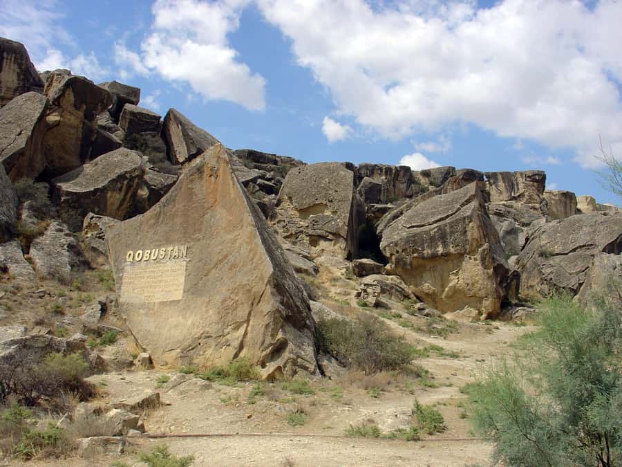 Baku: Gobustan, Mud Volcanoes, Fire Temple, & Yanar Dag Tour - The real price: $6 is only the starting point