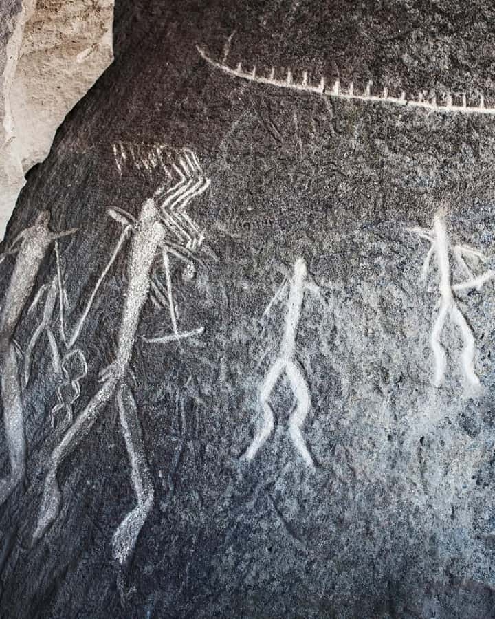 Baku:Gobustan Mud Volcanoes Temple & Entry tickets included - Gobustan puts ancient rock art in context