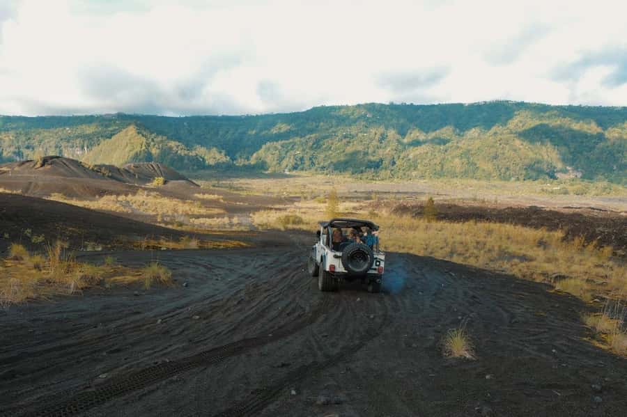 Bali: Day/Sunset Mount Batur 4WD Jeep and Natural Hot Spring - Key points to know before booking