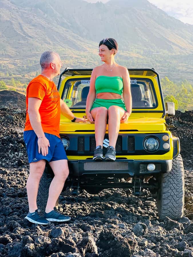 Bali: Day/Sunset Mount Batur 4WD Jeep and Natural Hot Spring - What happens at the Mt Batur meeting point