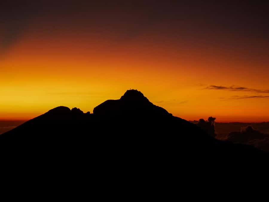 Bali/Mount Agung: Sunrise Trekking Adventure With Transfers - Choosing between Besakih and Pasar Agung