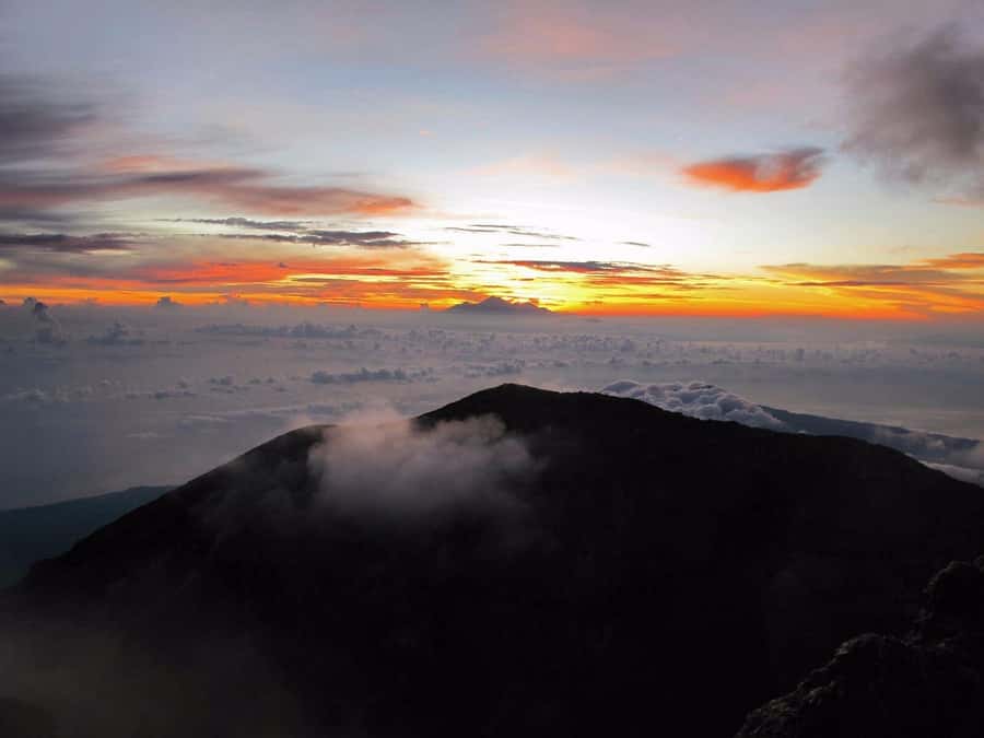 Bali: Mount Agung Sunrise Trekking Tour via Besakih Temple - The descent is where the real test may begin