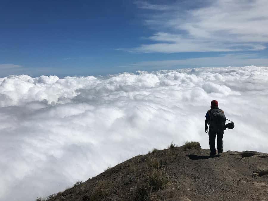 Bali: Mount Agung Sunrise Trekking Tour via Besakih Temple - Who should book this Mount Agung climb?