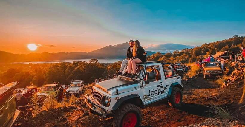 Bali: Mount Batur Jeep Sunrise with Transfers & Breakfast - Breakfast and hot drinks in the highlands