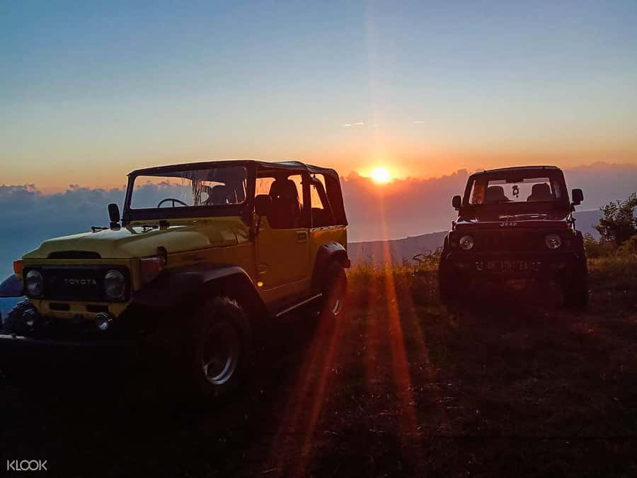 Bali/Mount Batur: Private Sunrise Jeep Tour & Hot Spring - What happens at Mount Batur Lounge