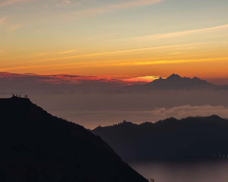 Bali: Mount Batur Sunrise Hike with Breakfast & Hot Spring - The descent is part of the workout