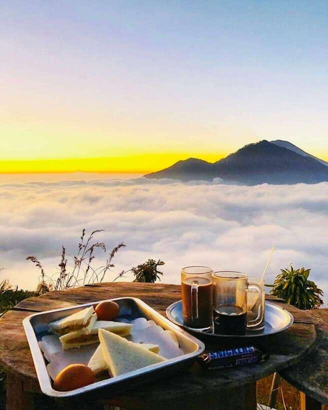 Bali: Mount Batur Sunrise Jeep and Black Lava With Breakfast - Mount Batur before dawn: what the jeep ride changes