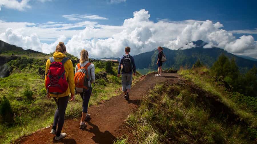 Bali: Mount Batur Sunrise Trek with A Female Guide - What the climb feels like under flashlight