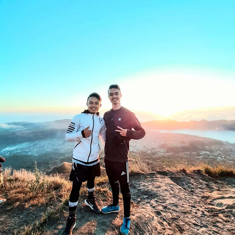 Bali: Mount Batur Sunrise Trek With Guide and Breakfast - Sunrise from the summit