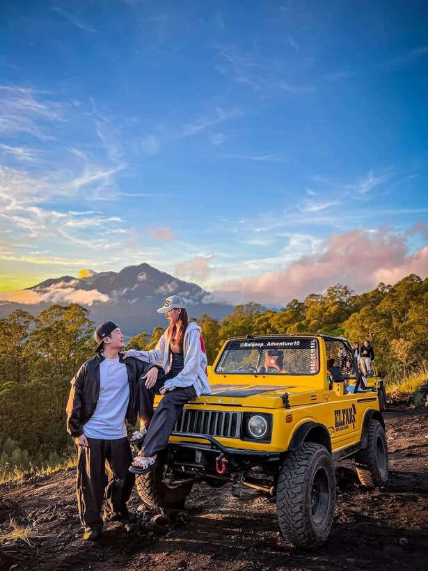 Bali: Shared Mount Batur Jeep Sunrise with Hot Springs - Practical packing advice