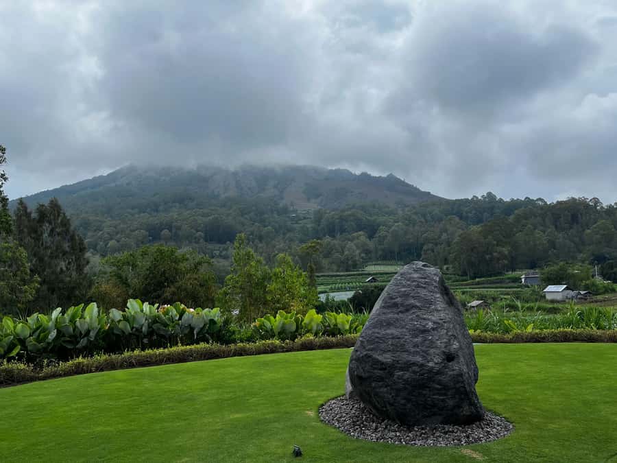 Bali: Sunrise Hike at Mount Batur with Bali Swing - Tasting Luwak coffee in the Tegalalang area