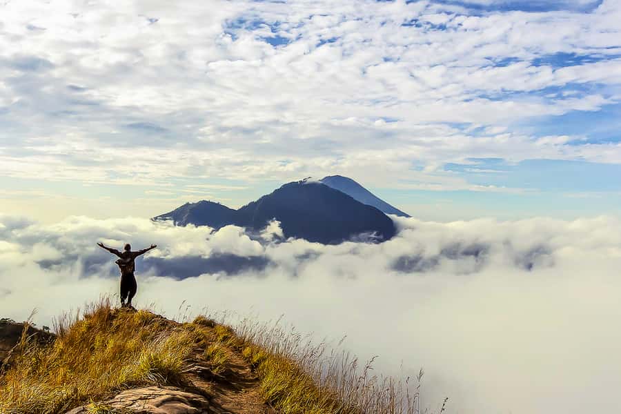 Bali: Sunrise Mount Batur Guided Hike with Breakfast - Breakfast at the top, with basic but useful comforts