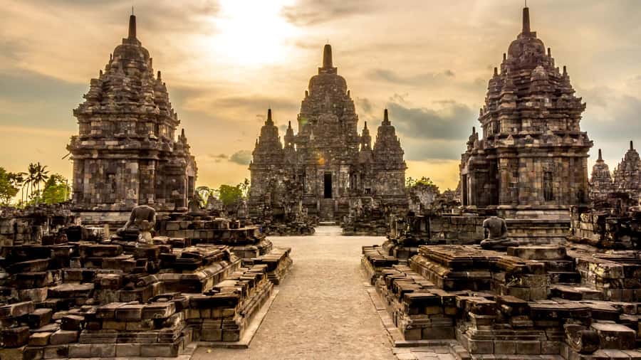 bali to java: bromo, ijen, tumpak sewu, borobudur, Prambanan - Is $610 per person fair?