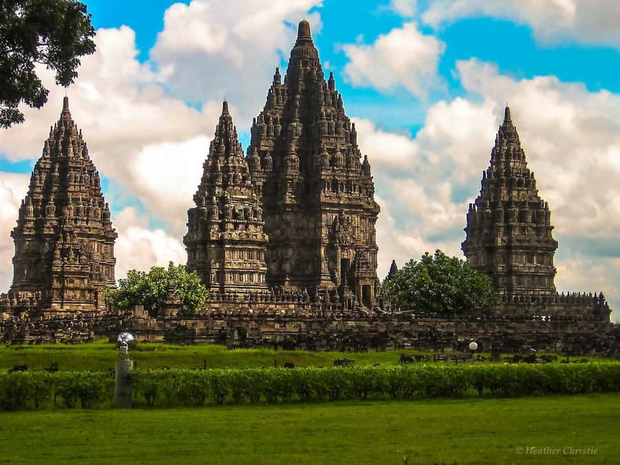 Bali to Yogya: Bromo, Ijen, Tumpak sewu, Prambanan,Borobudur - What the $613 price includes