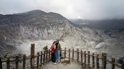 Bandung: Tangkuban Parahu Volcano, Waterfall & Culture Tour
