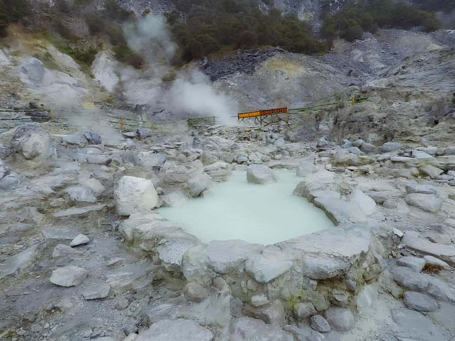 Bandung Tangkuban Perahu Volcano Tours - Who will enjoy this most?
